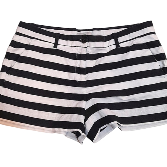 💚 GAP Womens Striped Shorts - Picture 2 of 6